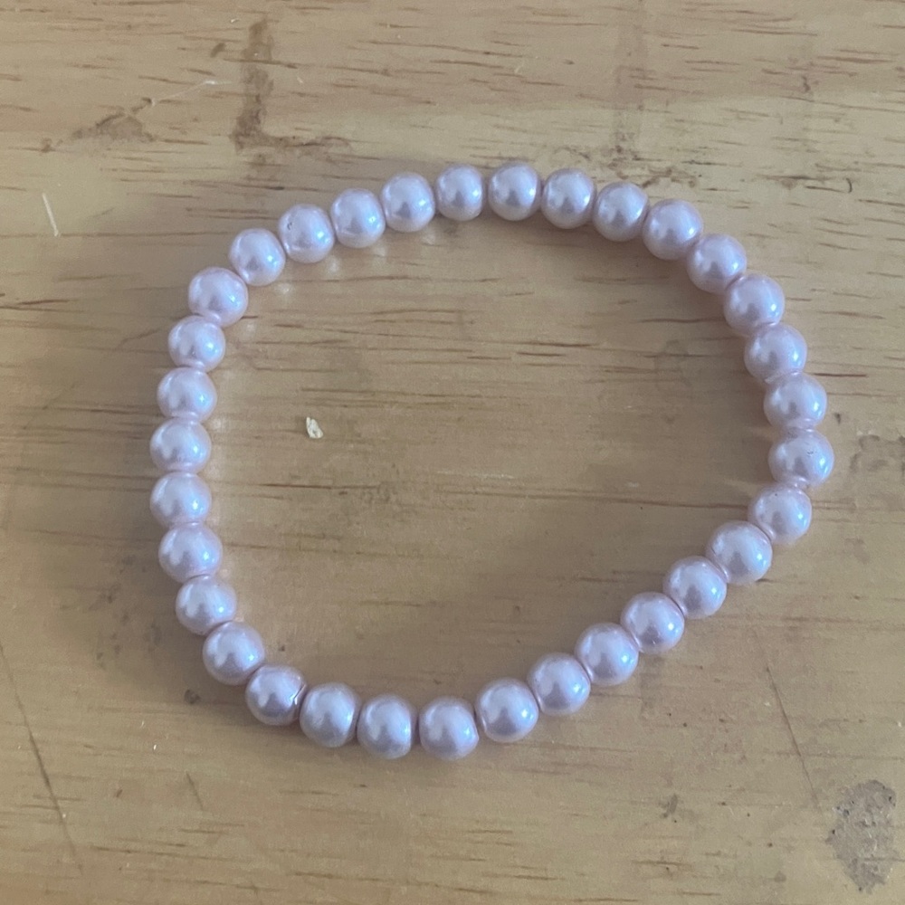 Pink Pearl stretch Beaded Bracelet
